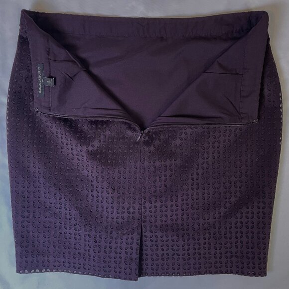 Banana Republic Pencil Mini Skirt Size 8 Purple Plum Laser Cut Lined Back Zip - Picture 5 of 11